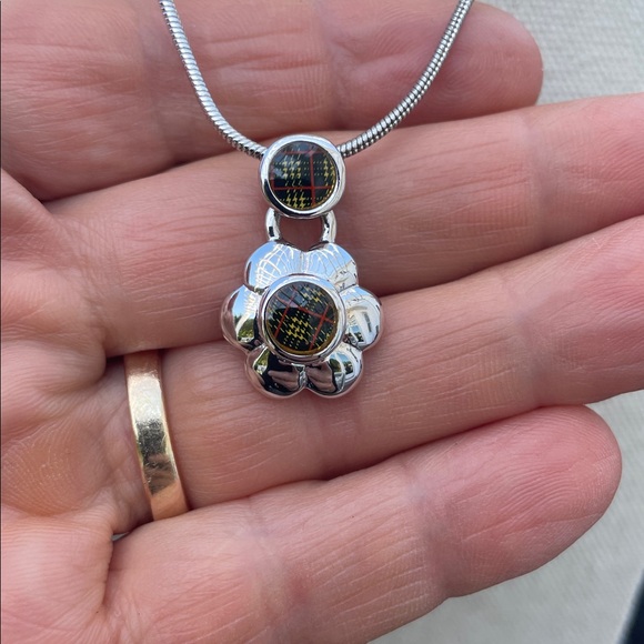 Burberry silver tone necklace. - Picture 3 of 9